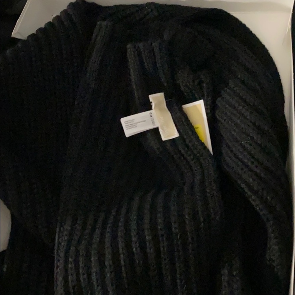 MK scarf